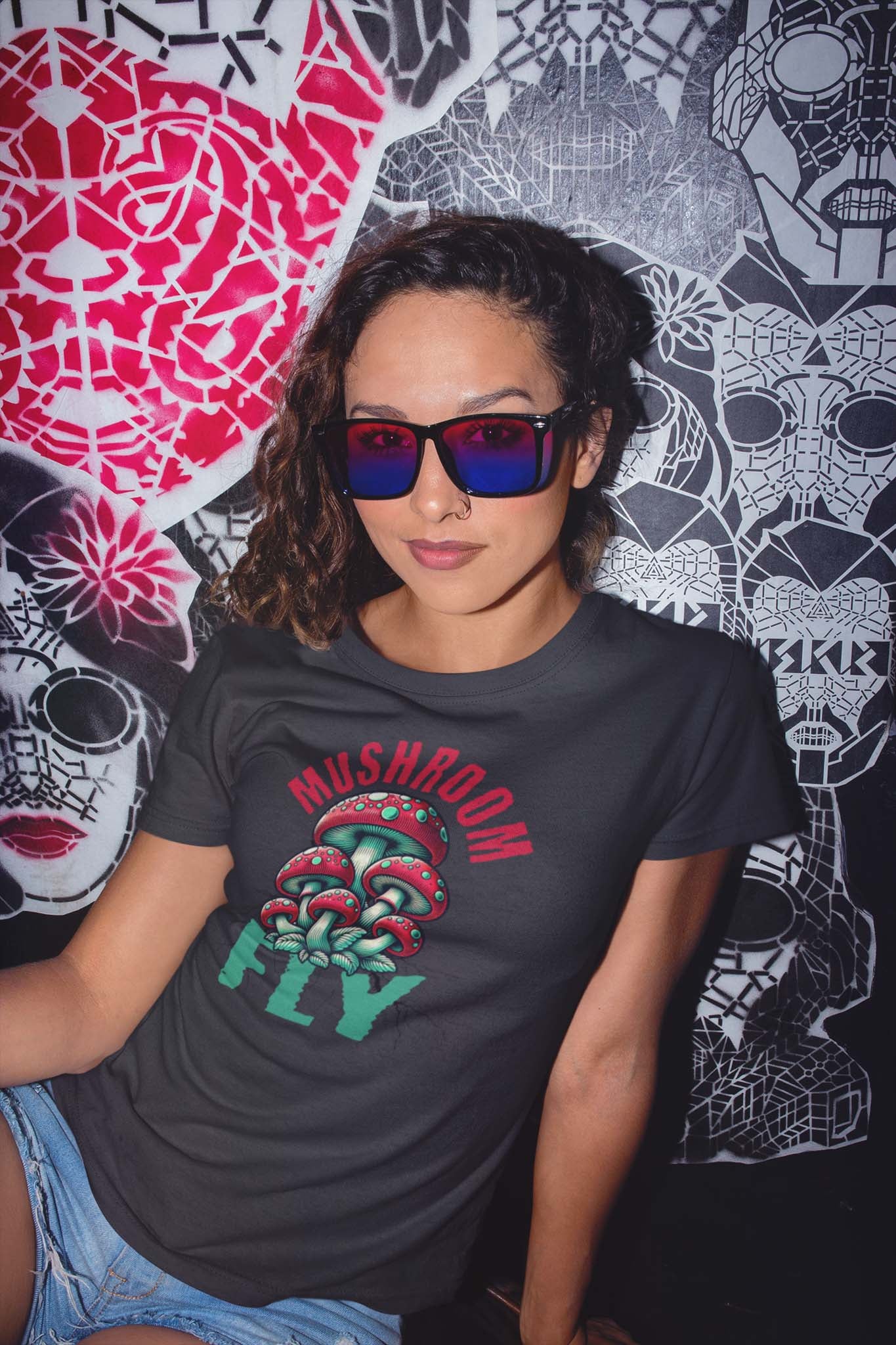 MUSHROOM FLY - trippy statement shirt - unisex